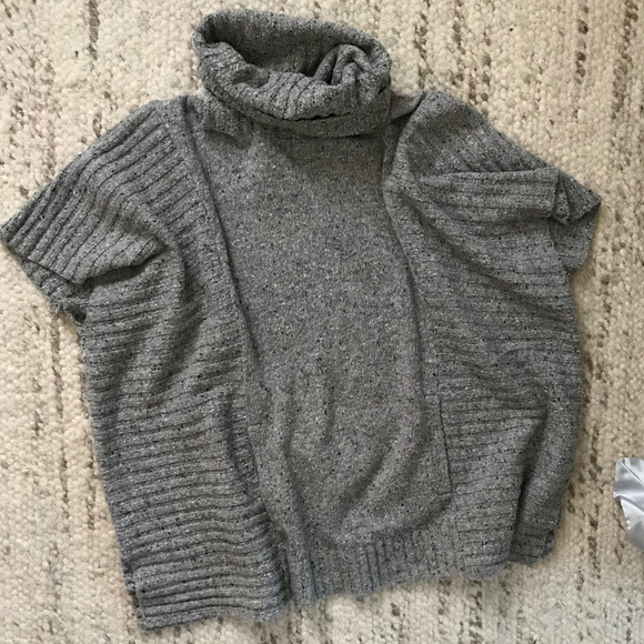 Athleta Donegal Passage yoga sweater / poncho - Picture 2 of 7